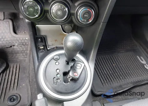 2016 Scion Tc z USA, uszkodzony, nr VIN JTKJF5C70GJ019444